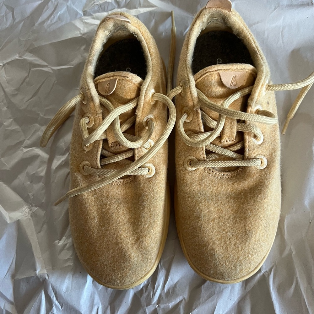 ALLBIRDS Wool Runner Sneakers Size 7 Lux Beige Yellow Merino Wool $110 - Picture 14 of 14
